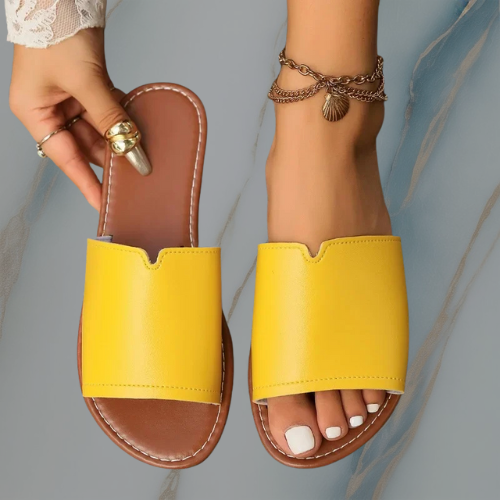 ColeandSkye | Stylish Women's Casual Flat Near Summer Slippers